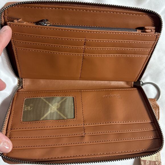Wrangler Bandana Paisley Print Zip Around Wristlet Wallet Brown Shimmer NWT NEW - Picture 7 of 9